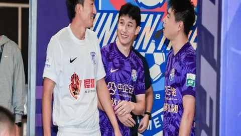 “英格兰足总杯探寻：见证历史悠久的荣耀杯赛；西超杯回顾：三次巅峰对决精彩瞬间”