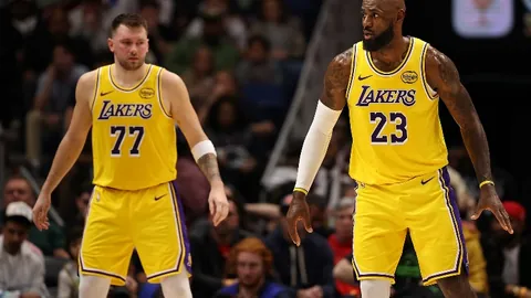 曼联寻求引进新中卫以配合阿莫林三中卫体系